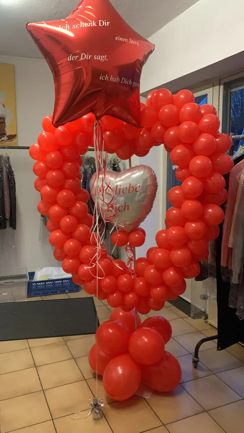 Ballonius, herzförmige Luftballons